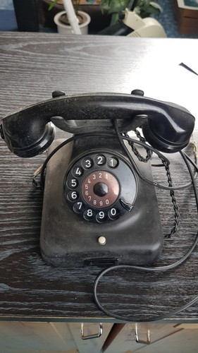 Altes schwarzes telefon - altes,